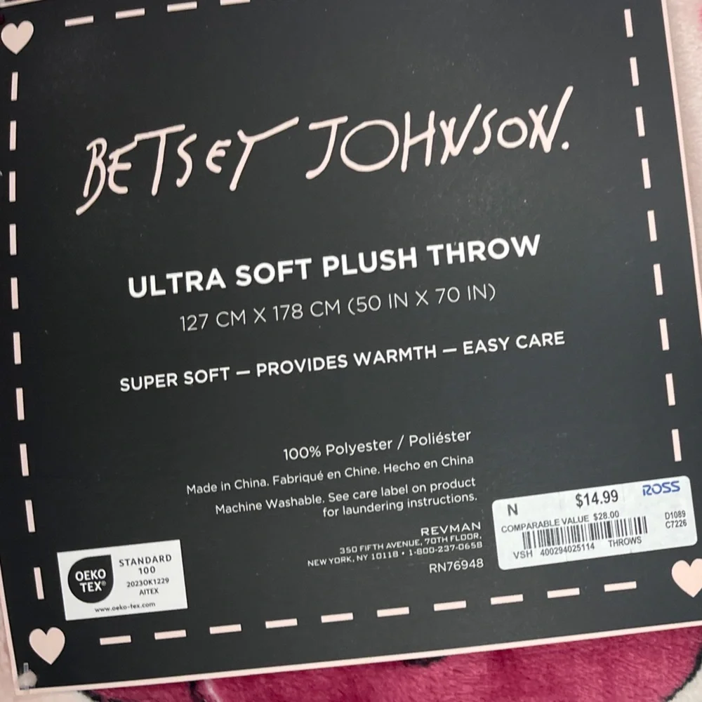 Betsey Johnson Pink Hot Cocoa & Marshmallows Kawaii Plush Throw blanket NWT